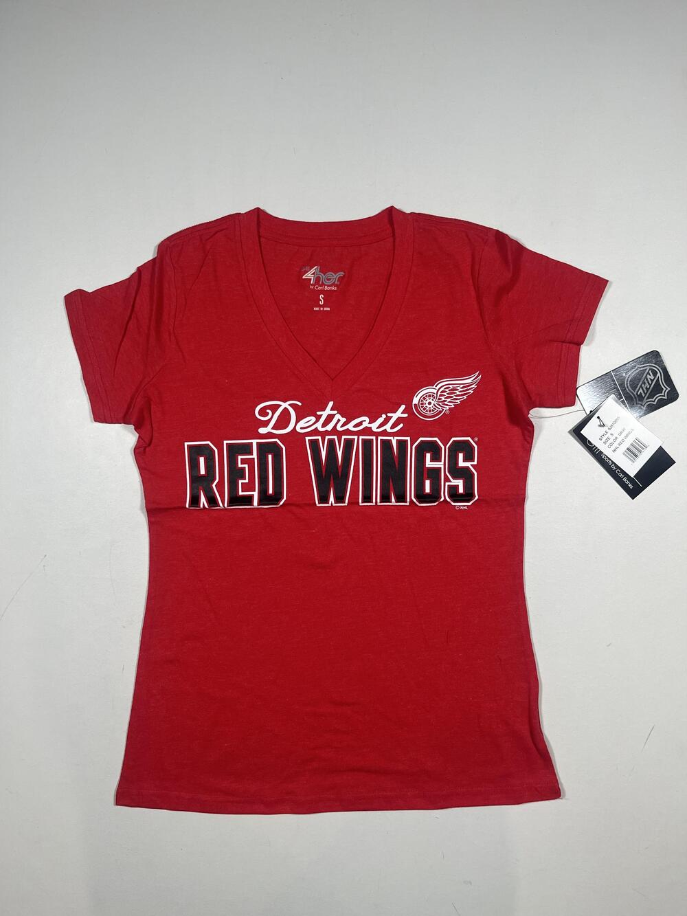 Detroit Red Wings Shirt Womens Small Red NHL Hockey V Neck Graphic Tee G-III